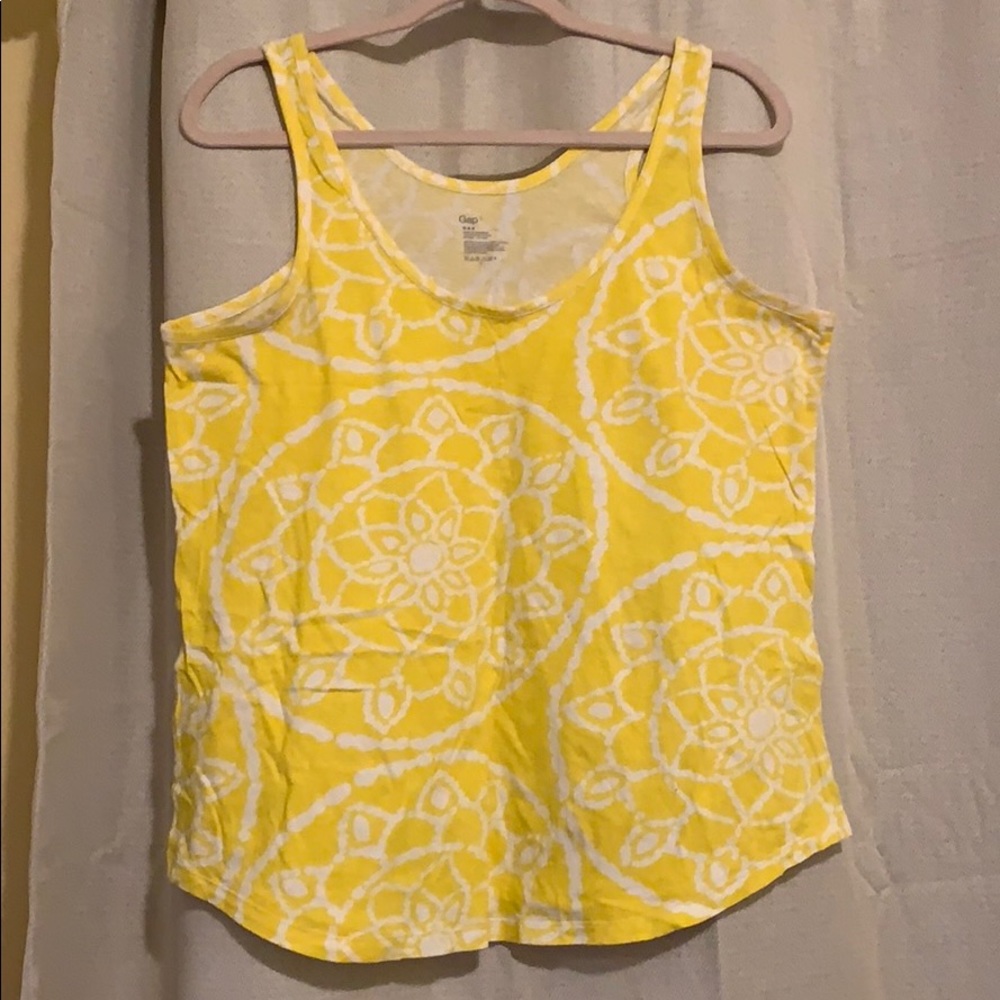 Flowing gap tank top